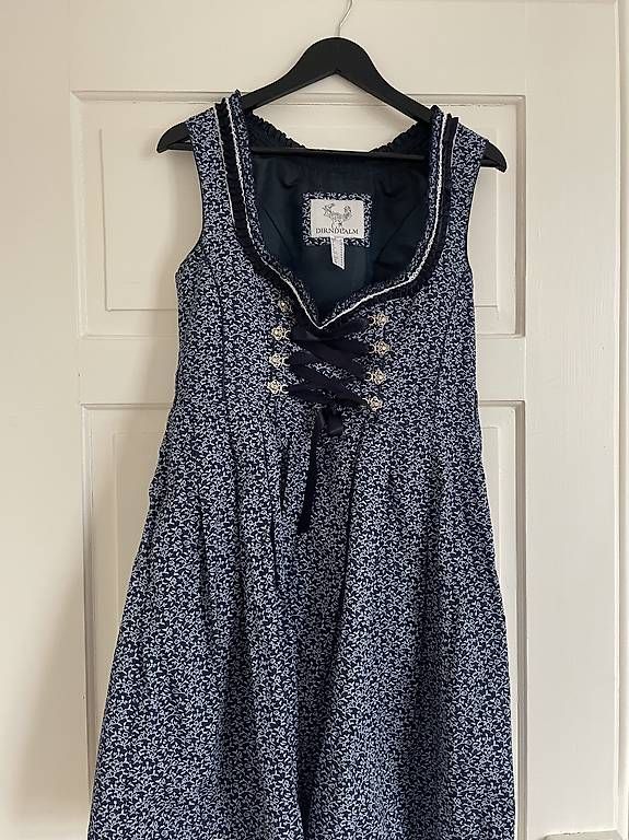 Kleider: Dirndl Grösse 40 – Gebraucht aus Freidorf TG von lar_n9nv 1