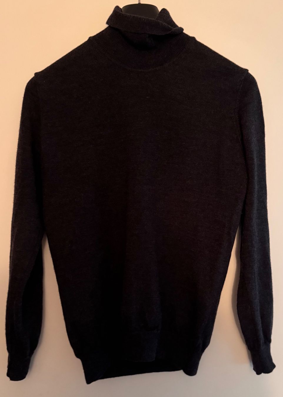 Paul Kehl Pullover & Sweatshirts: Pullover Paul Kehl dunkelgrau Merino Wolle – Neu (gemäss Beschreibung) aus Chur von tan_qx6b