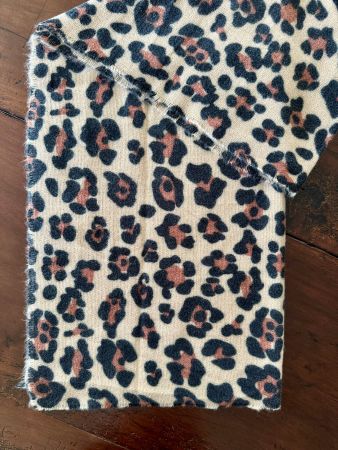 Leo-Print Schal