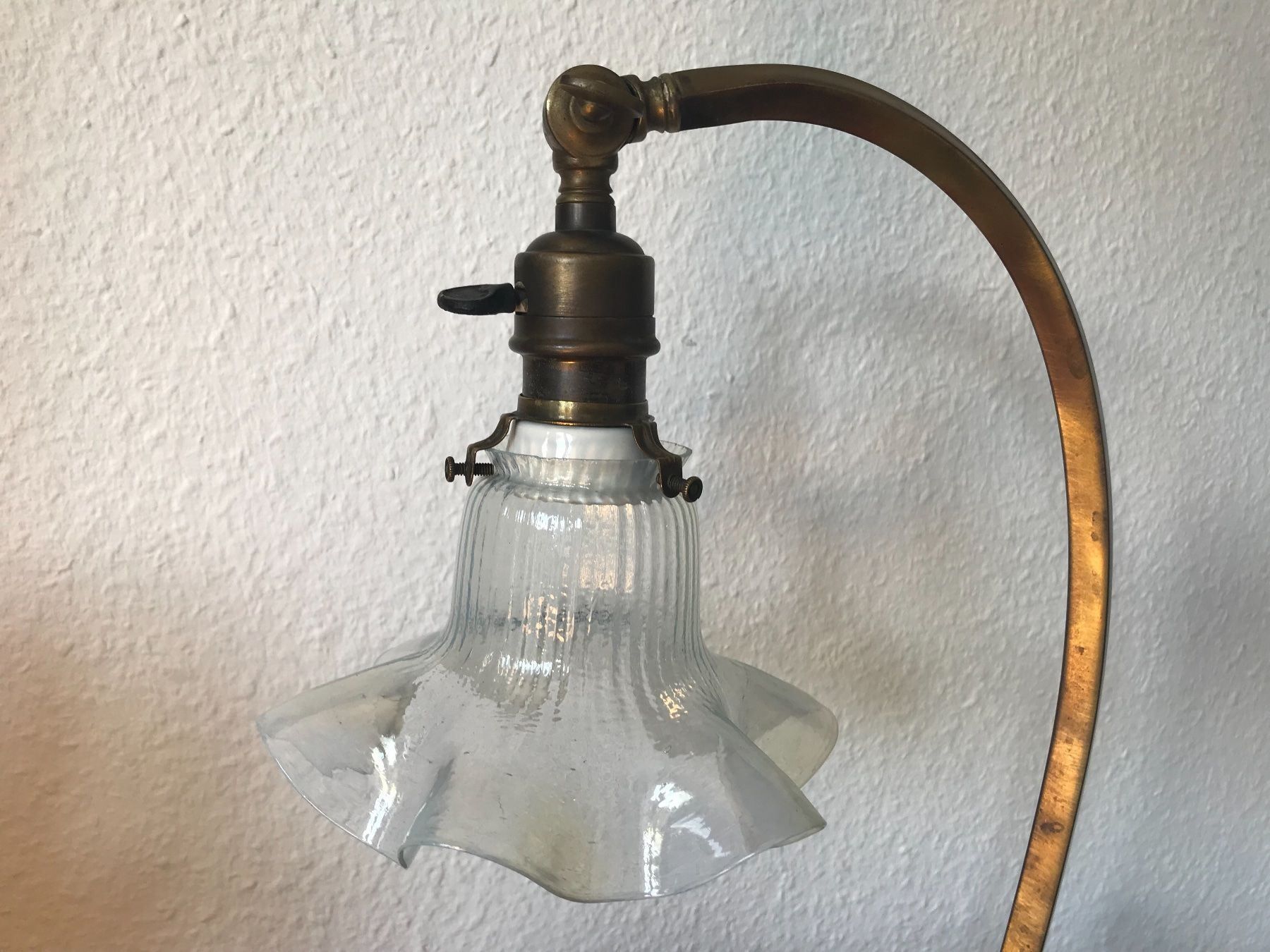 Lampade: B.A.G. Jugendstil Tischlampe  Opalinglas – Usato da Zürich venduto da Artnuvo 2