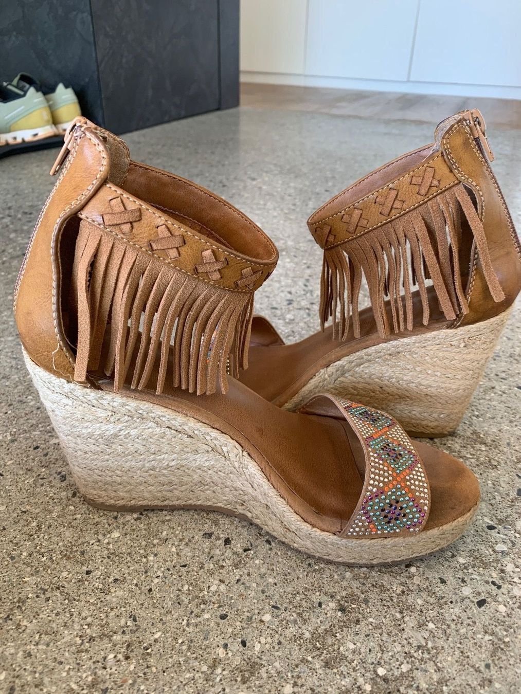 Scarpe da donna: Chaussure femme – Usato da Sion venduto da tchana77