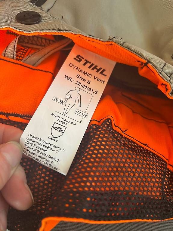 Pantalons: Neue Schnitzschutz Hose – D'occasion à Forch par Looren955 2