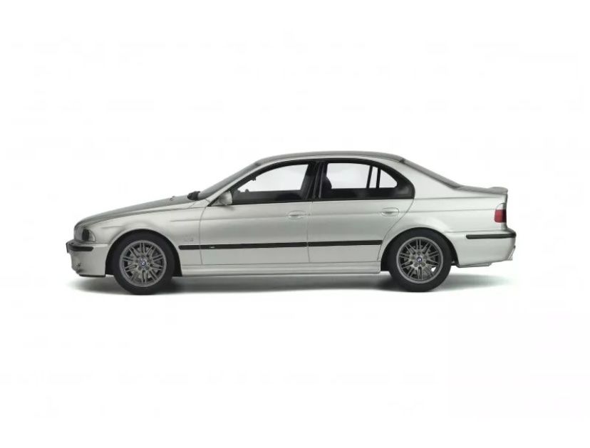BMW Modellini d'auto: BMW M5 E39Titanium Silver 2002 1/18 Otto Mobile OT 747B – Nuovo (secondo la descrizione) da Wohlen AG venduto da PrivatSammlung 9