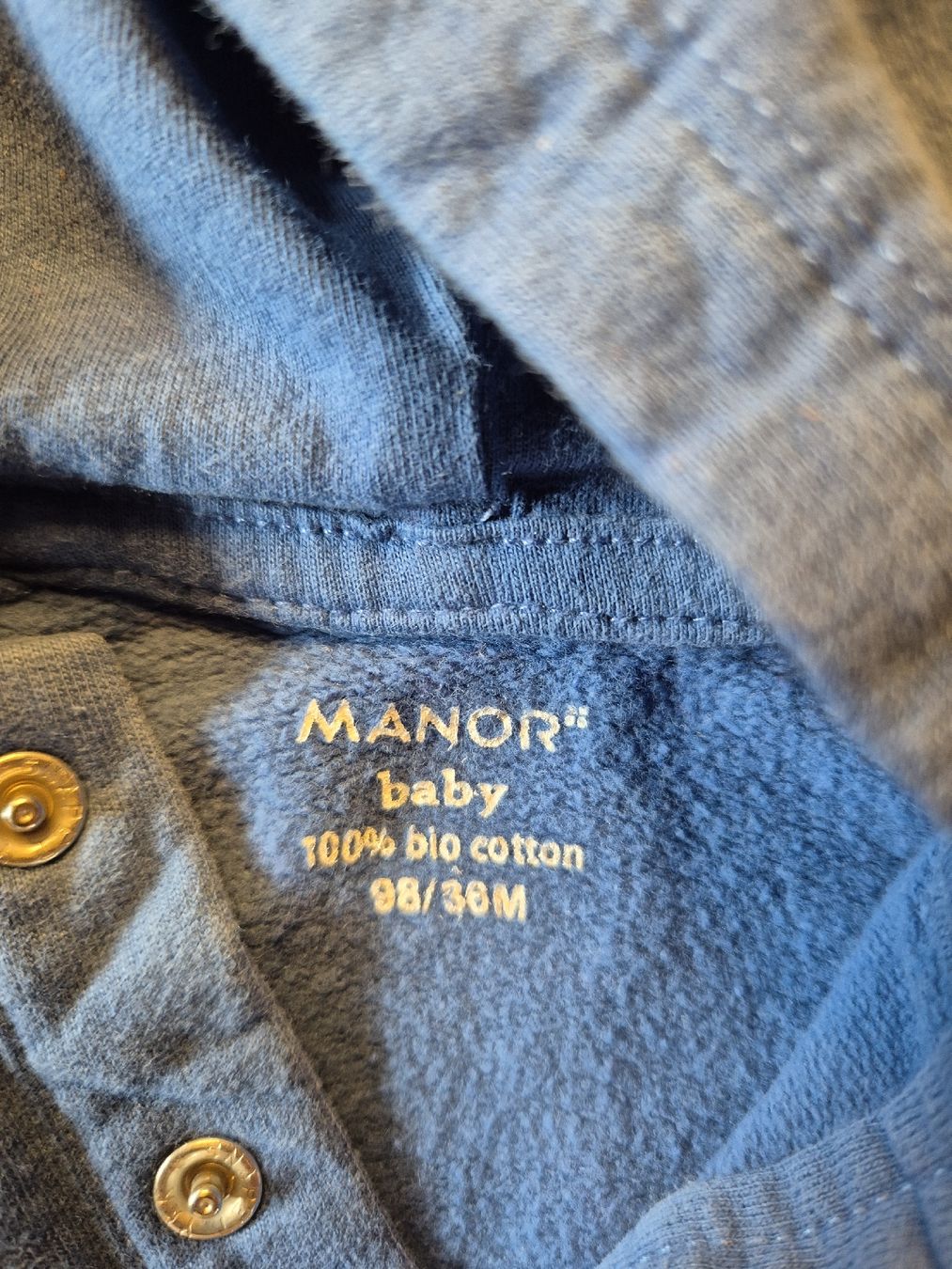 Maglioni & Felpe: Pullover Kinder, Grösse 98, Manor, Bio Cotton – Usato da Valens venduto da Limaj 2