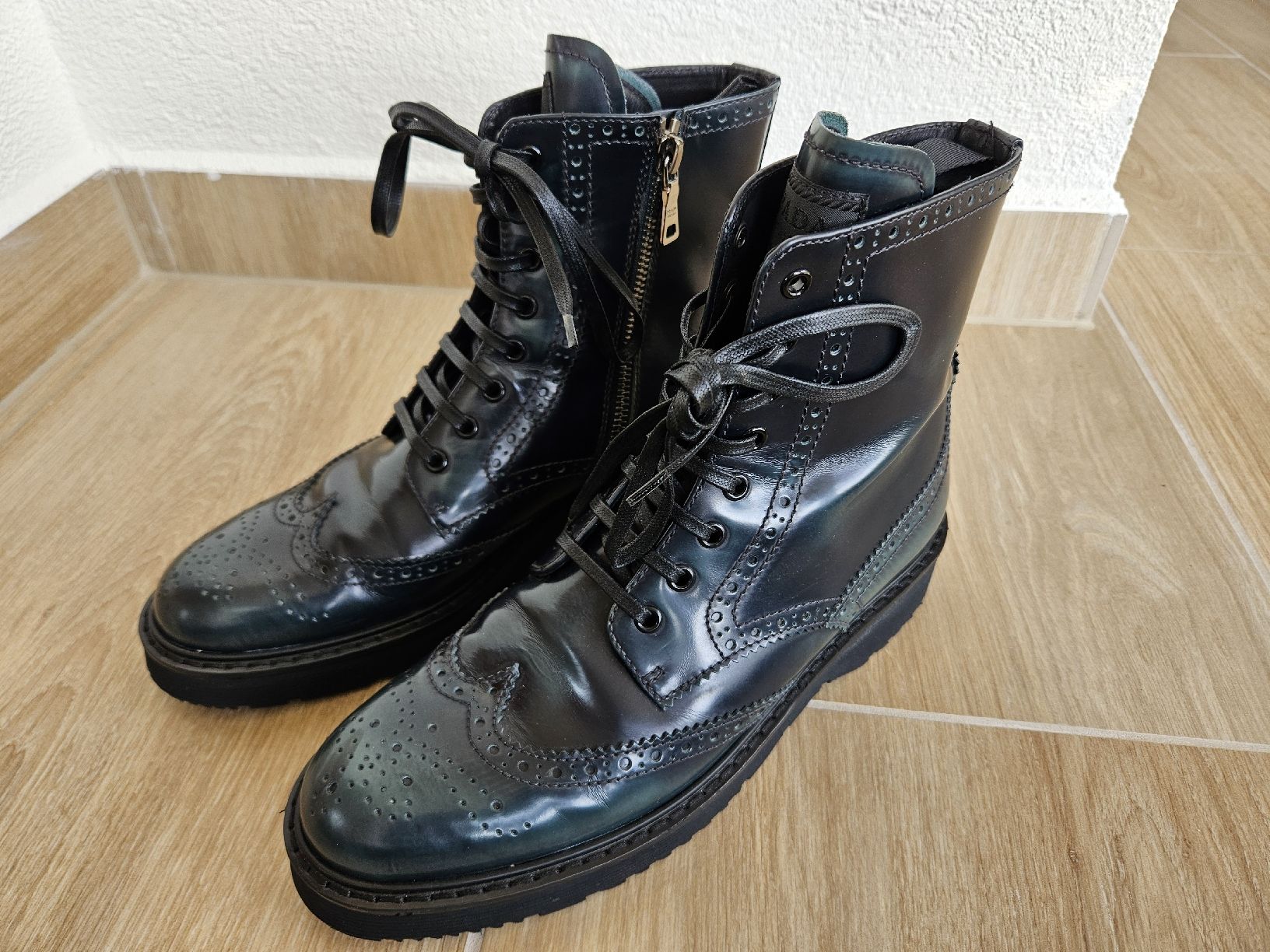 Prada Scarpe da donna: Prada Stiefel Damen Leder Gr. 38 – Nuovo (secondo la descrizione) da Zuzwil SG venduto da Loeni11