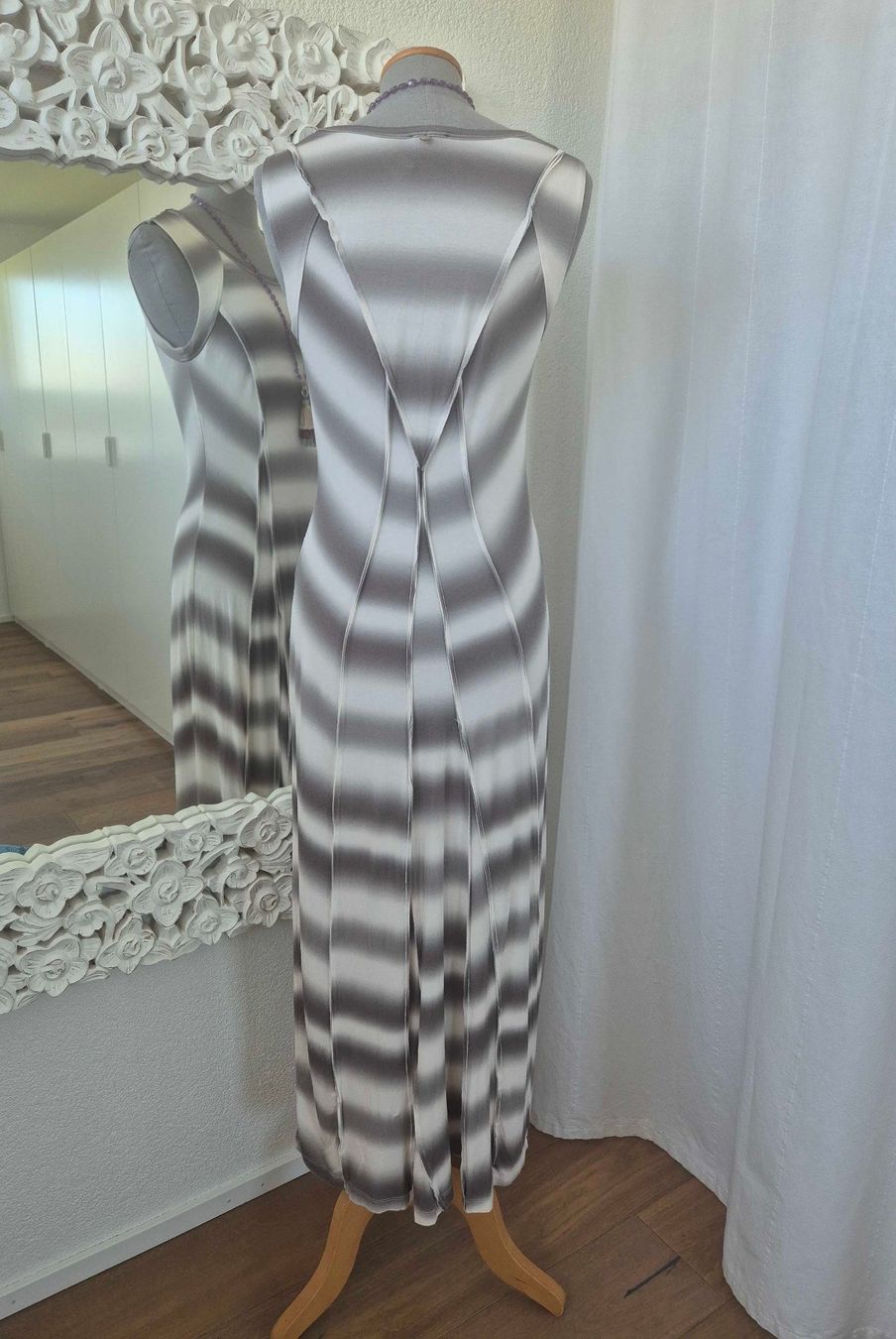 Vestiti: MAXI JERSEYKLEID von SIMCLAN, Gr.36, passt zu NILE, TRANSIT – Nuovo (secondo la descrizione) da Algetshausen venduto da Engel-99 1