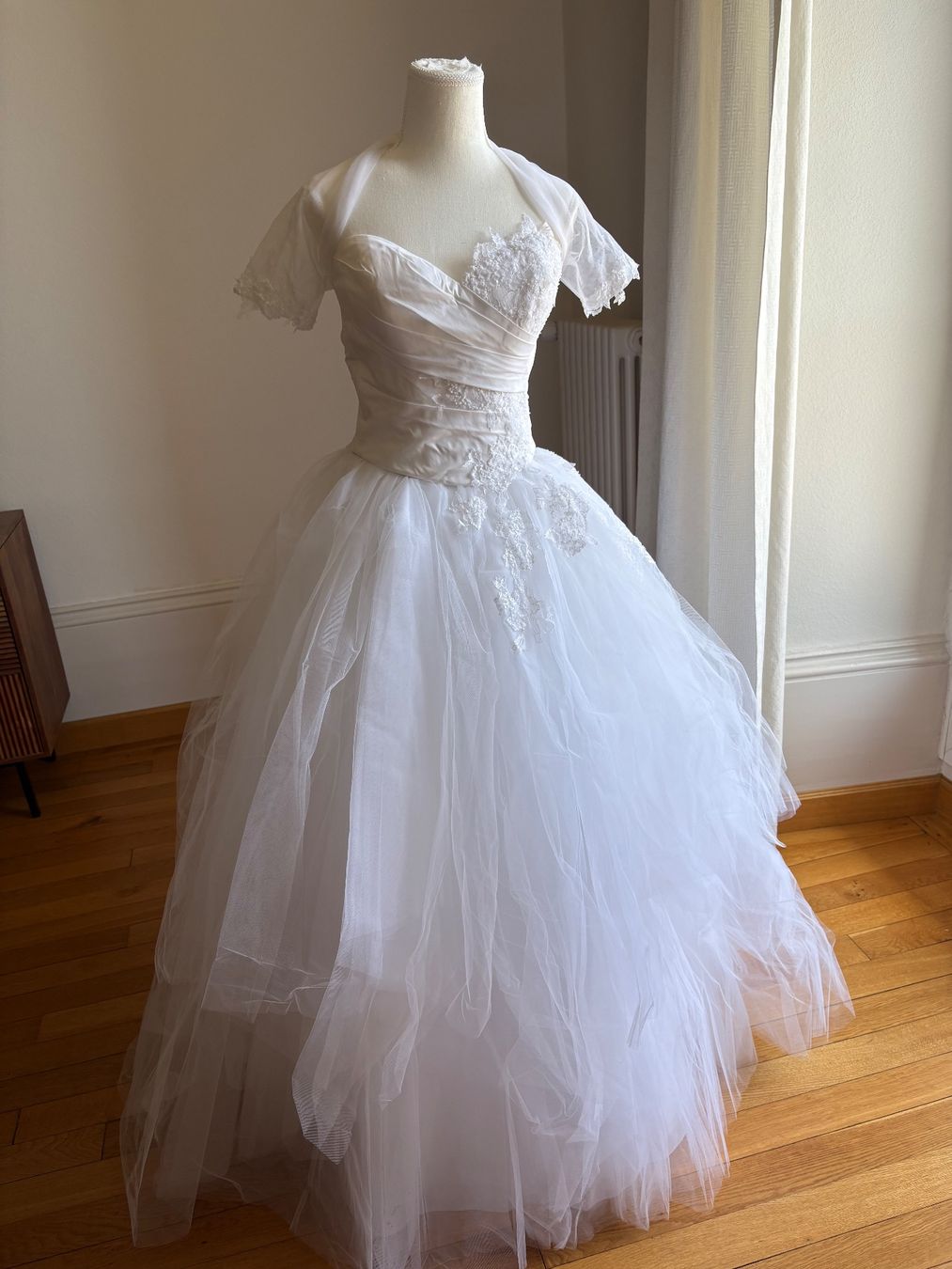Kleider: Robe de mariée – Gebraucht aus Lausanne von Firulais78