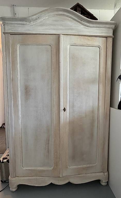 Schränke: Restaurierter Bauernschrank – Gebraucht aus Hittnau von monroe02