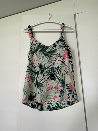 Sommerliches Top von Only, Grösse 34, mit Blumenmuster
