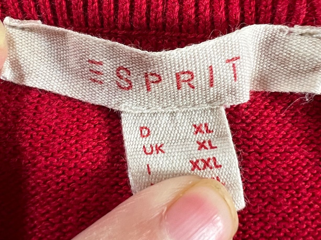 Esprit Maglioni & Felpe: Esprit Pullover mit Rüsche, rot, Grösse XL, neuwertig – Usato da Mumpf venduto da Roxy_Piercing 1