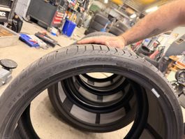 Pirelli PZero Reifen 275/30 ZR21 (98Y)