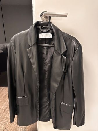 Bershka Blazer in Lederoptik, Schwarz, Grösse XS