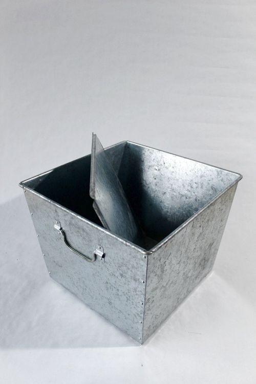 2x verzinkte Bauhaus - Design Metallboxen / Metallcontainer (Gebraucht ...