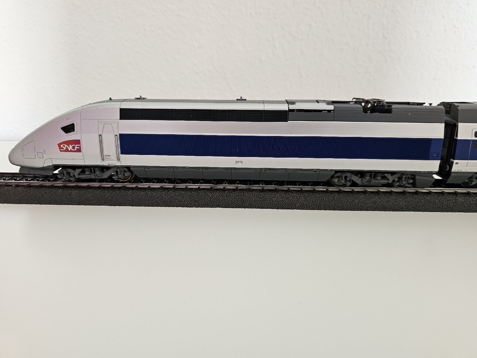 Trix Modellini di ferrovie: 22364 TGV H0 Trix mit OVP – Usato da Bellach venduto da Mihai17