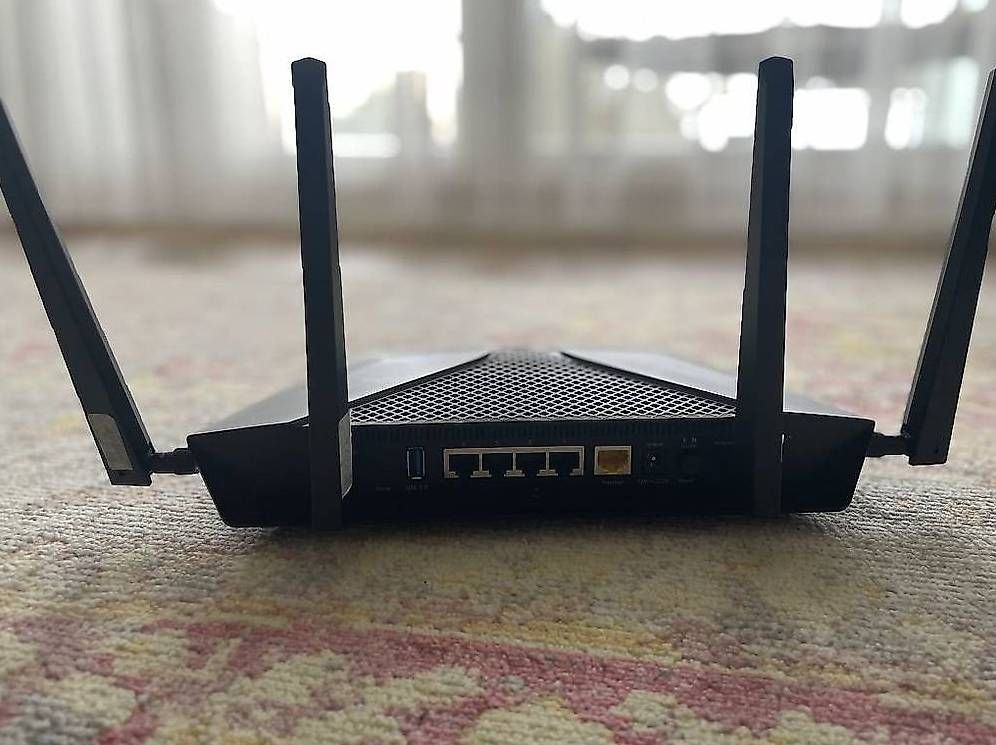 Netgear Modem & Router: Router Netgear Nighthawk RAX50 mit Wifi6 – Usato da Zürich venduto da emi_bg5j 2