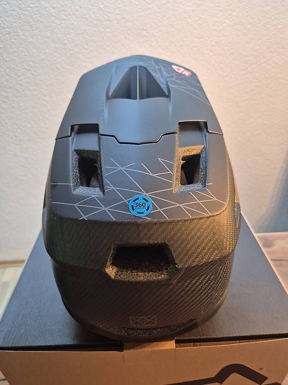 Caschi: Leatt Gravity 6.0 Carbon  MTB/Downhill-Helm – Usato da Horgen venduto da TiMM_92 1