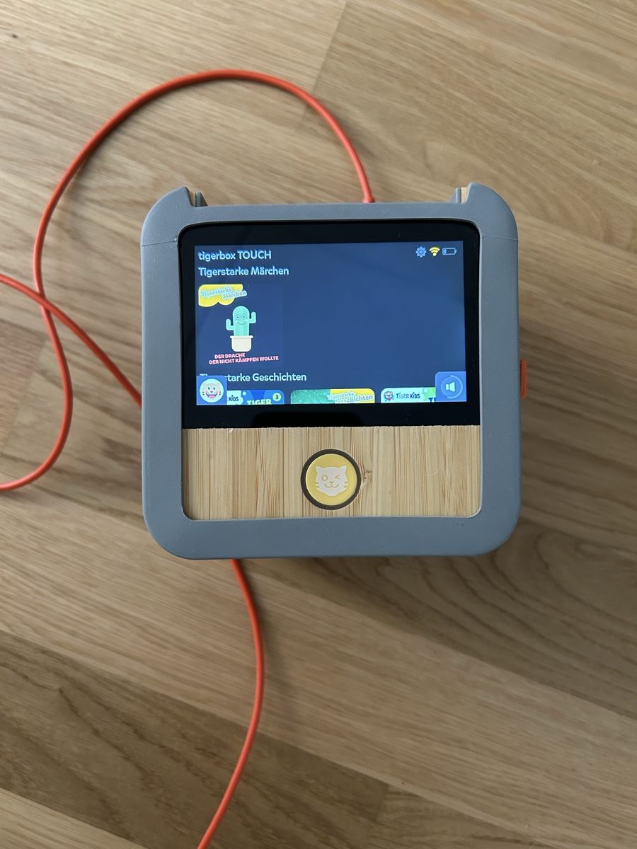 Tragbarer Mediaplayer: TIGERBOX TOUCH (1232) GRAU mit Schweizer Kinderlieder – Gebraucht aus Bern von spraydose