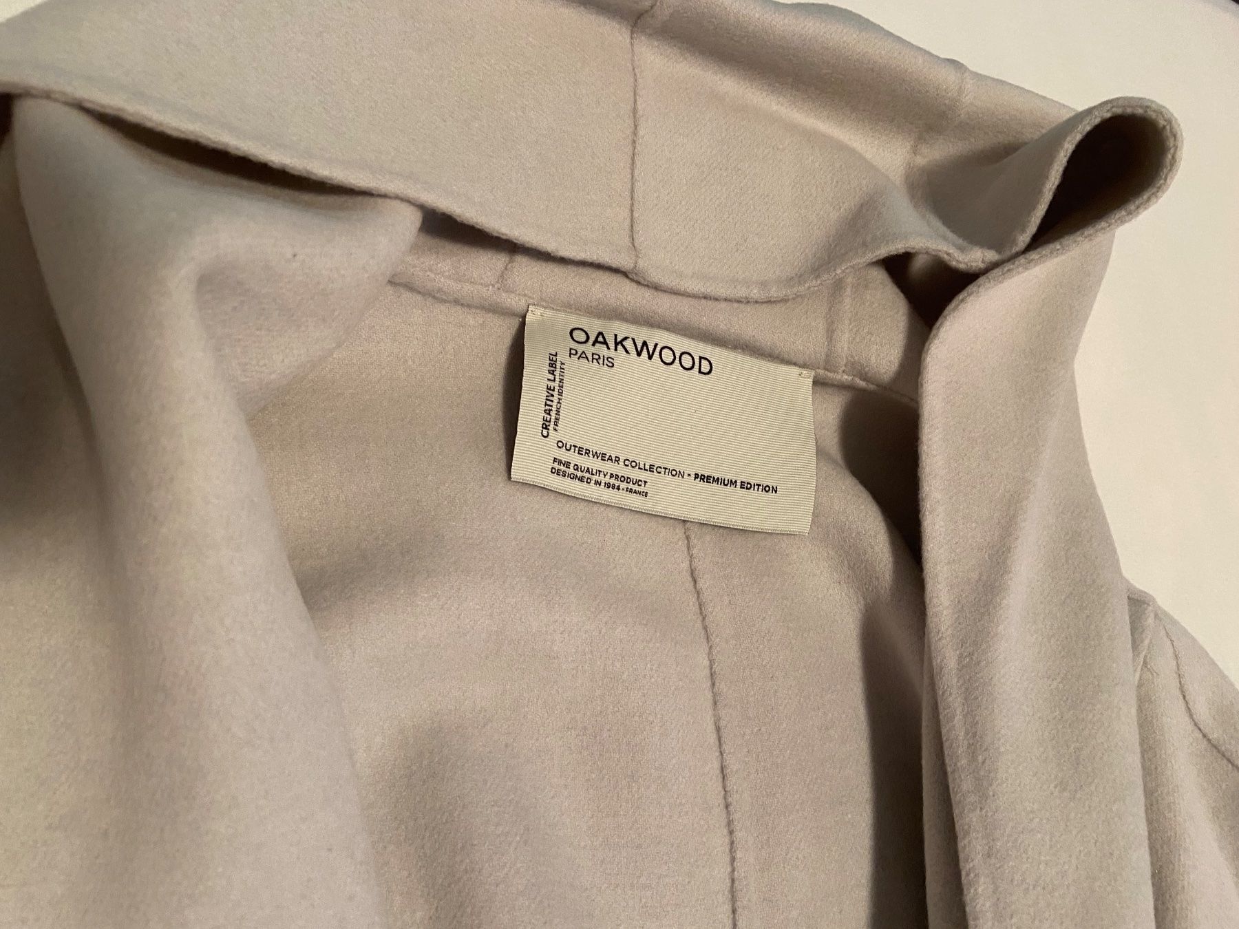 Cappotti: Oakwood Paris Kurzmantel – Nuovo (secondo la descrizione) da Unterengstringen venduto da bar_rh5f 1