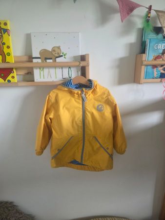 Gelbe Regenjacke Finkind , Gr. 3-4 jahre.