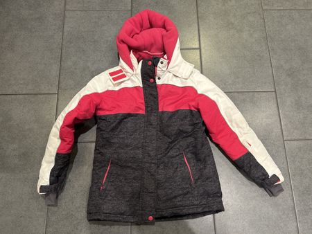 Yigga Winterjacke, Grösse 146 Mädchen!