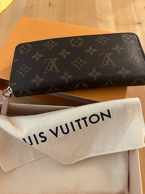 Portamonete: Louis Vuitton Geldbörse Clémence – Usato da Adliswil venduto da dor_5xng