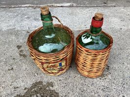 2 Korb- Schnapsflasche, für Schnaps oder zu Dekoration