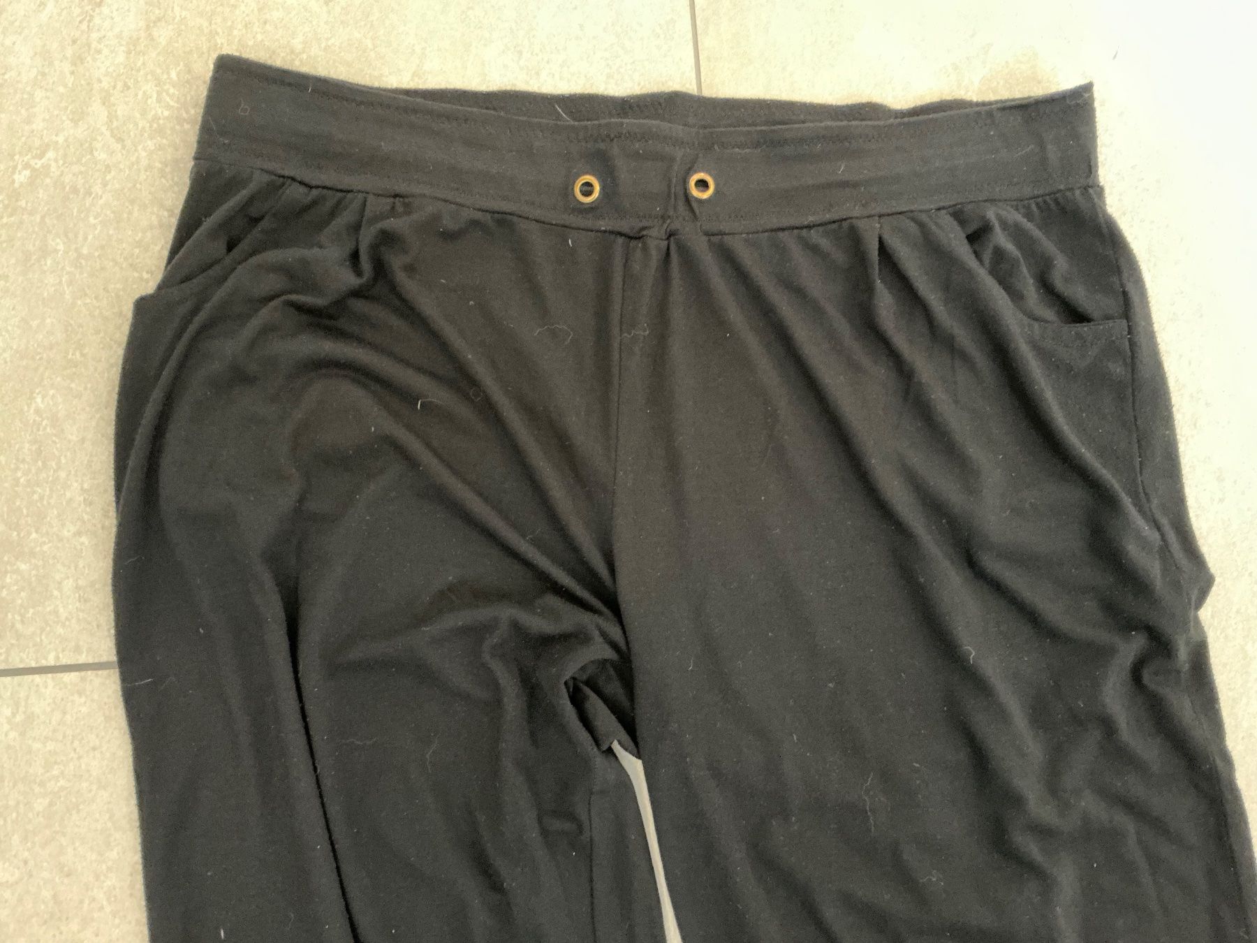 Hosen: Bequeme Sommerhose Gr.L – Gebraucht aus Würenlos von sweety5436 1