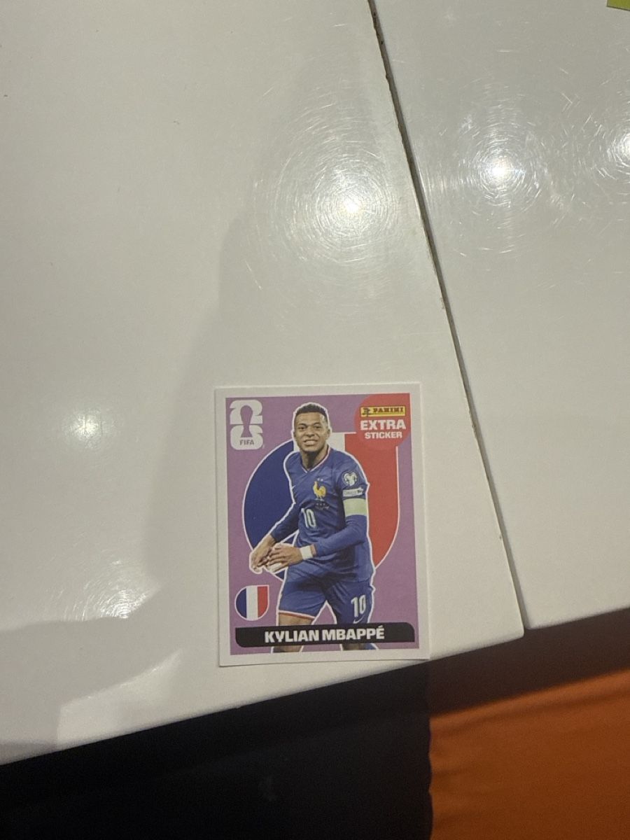 Panini Carte collezionabili: Extrasticker Mbappe – Nuovo (secondo la descrizione) da Lenggenwil venduto da fab_m6vk