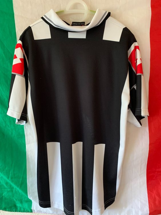 3 x Juve Trikots 2 zusammen Neu + 1 x TELE+ (Neuf (Voir description)) à ...