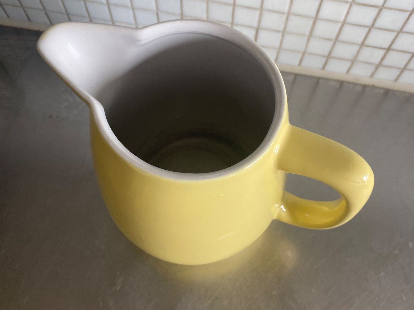 Rössler Caraffe: Rössler Krug Milchkanne gelb – Usato da Solothurn venduto da BORGHAGEN 2