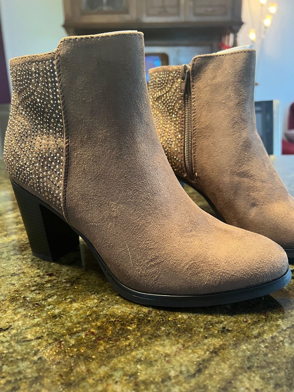 Scarpe da donna: Herbstliche Stiefeletten mit Strass, Gr. 38 – Nuovo e nell'imballaggio originale da Neftenbach venduto da ernach 4