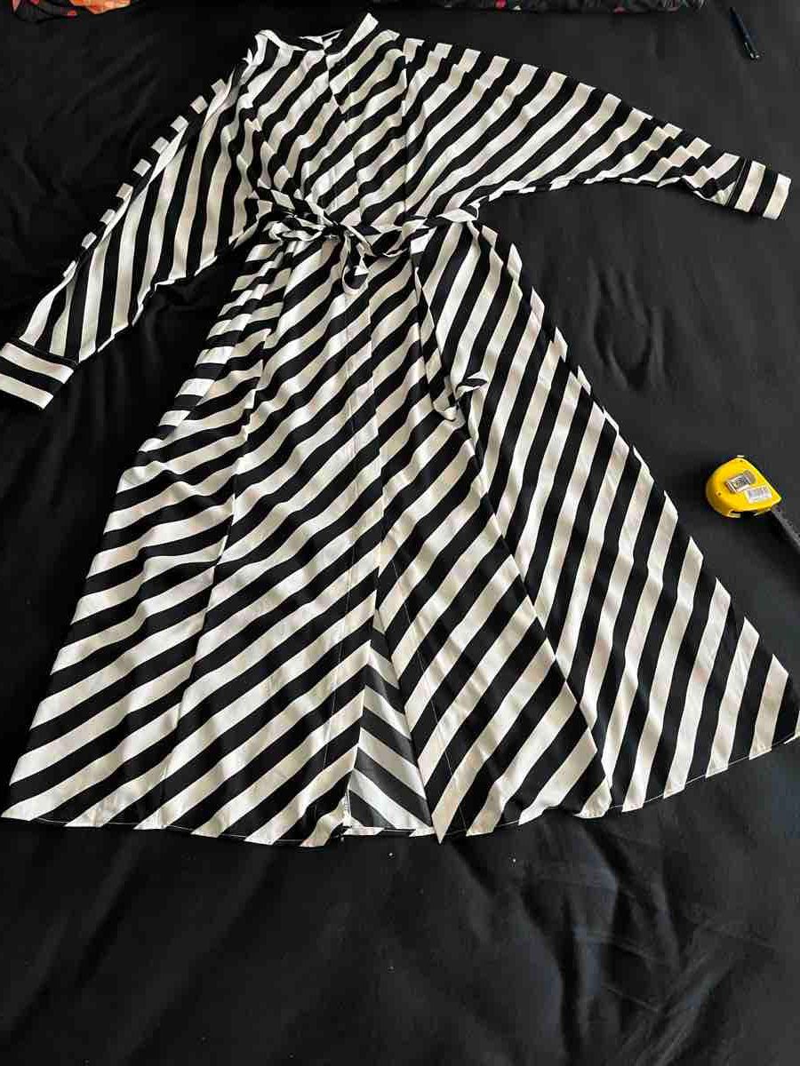 Camicette: Damen Kleid schwarz/weiss gestreift – Nuovo (secondo la descrizione) da Olten venduto da sae_82z2
