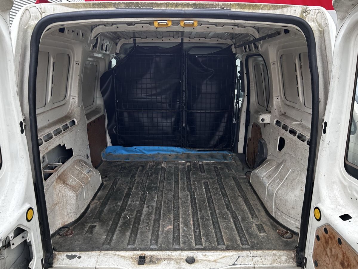 Ford Veicoli commerciali: Ford Transit Connect 200 S – Usato da Niederbipp venduto da Stifler21 7