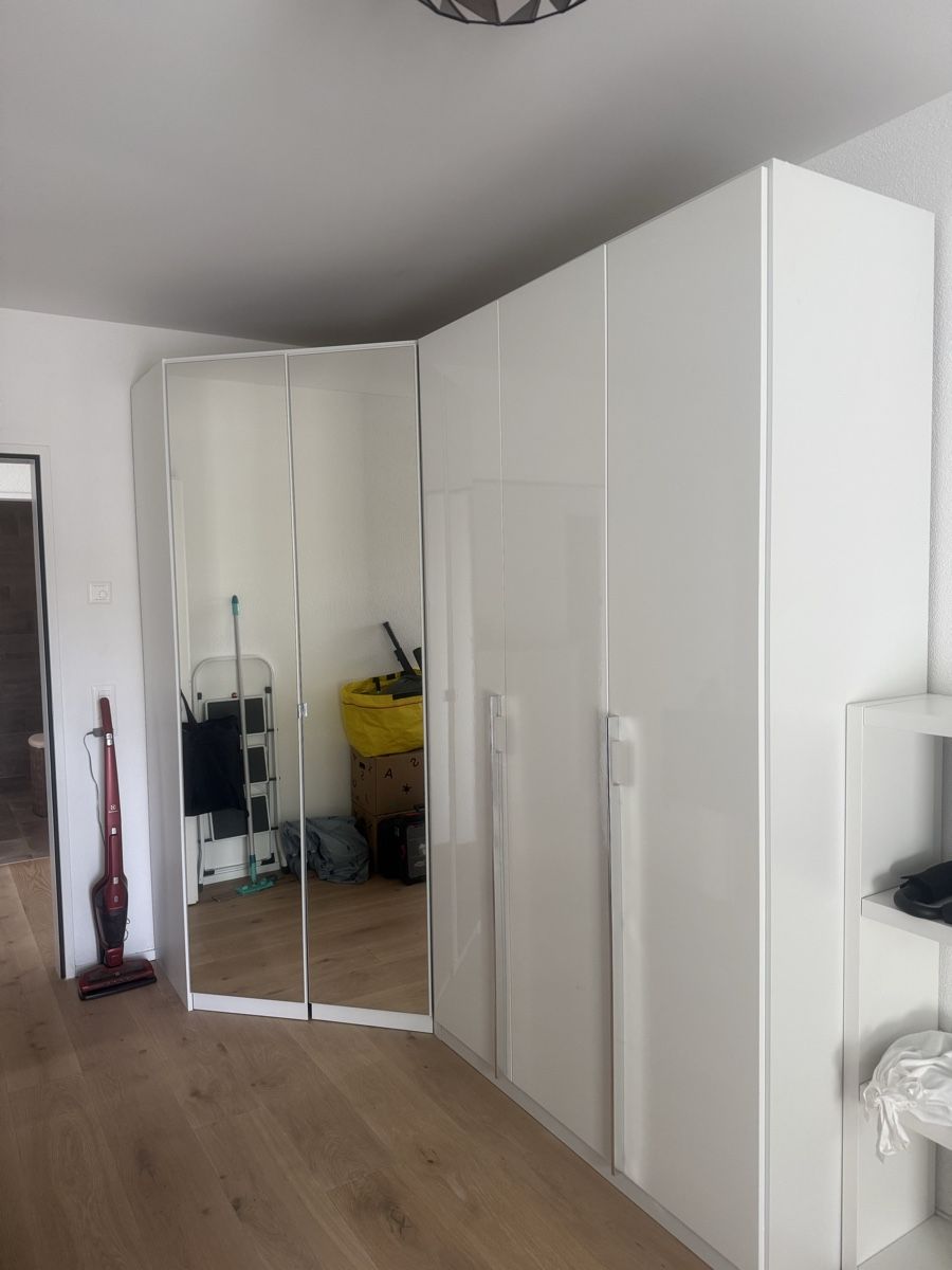 Guardaroba: Garderobe gratis – Usato da Wettswil am Albis venduto da cas_8z68