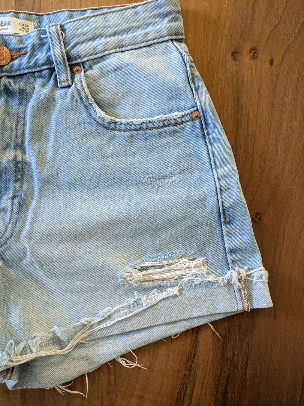 Pull&Bear Pantaloni: Jeans-Shorts "Pull&Bear" Gr. 36 (wie neu) – Nuovo (secondo la descrizione) da Bonstetten venduto da Scoutinggirl 2
