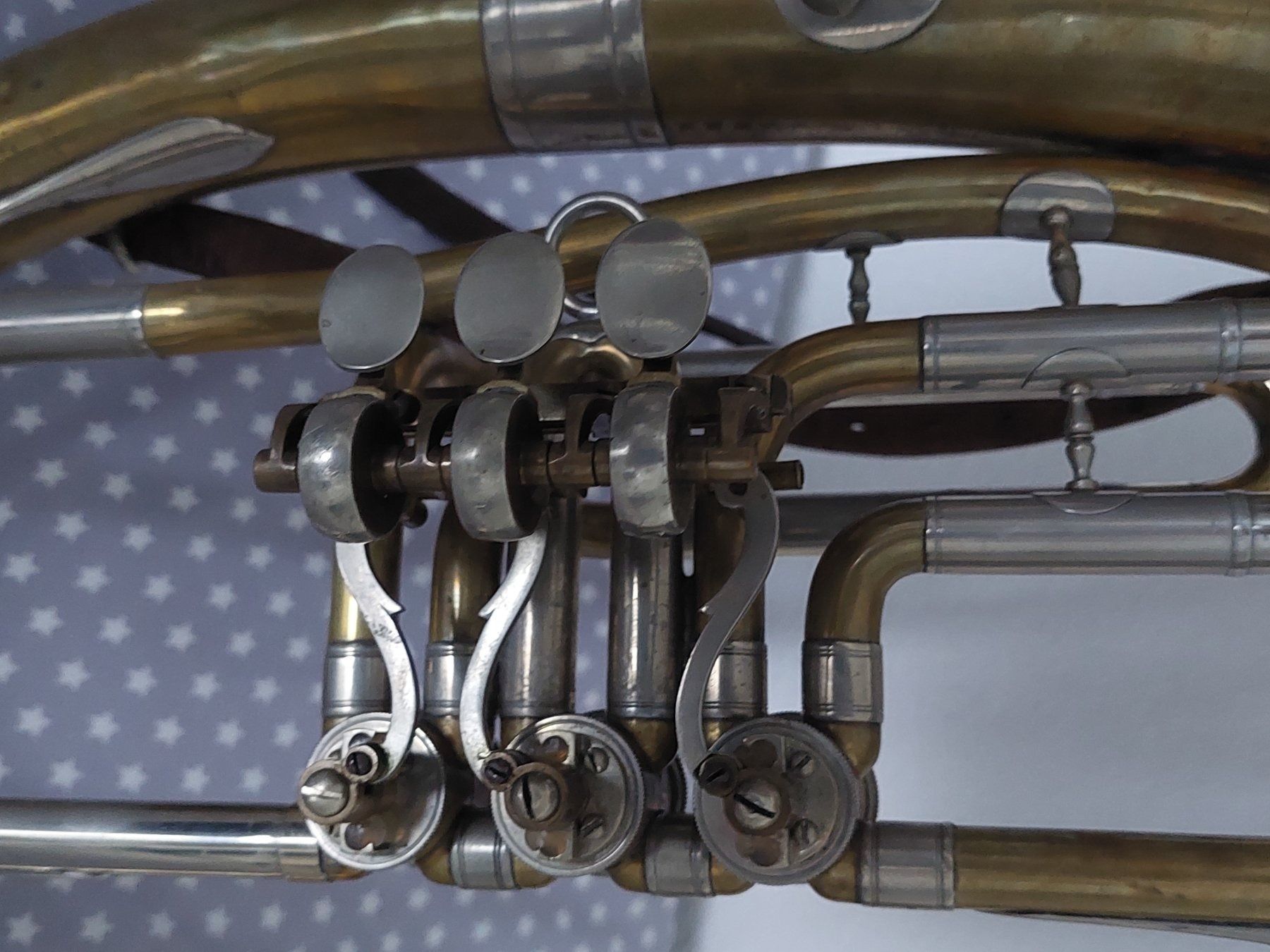 Strumenti musicali: Tenorhorn von Hug & Co. Luzern – Usato da Wil SG venduto da ram_c5j2 1
