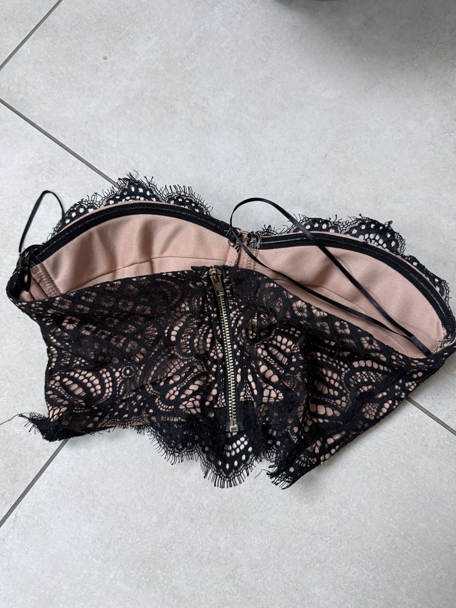 Top: Schwarzes Spitzen Bustier – Nuovo (secondo la descrizione) da Vaduz venduto da GiuliaSu 1