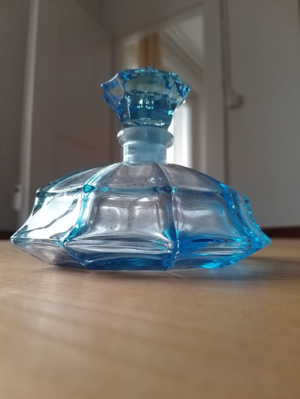 Flaconi: Wunderschönes Art Déco Parfum Flacon mit Stopfen – Usato da Luzern venduto da Seri4