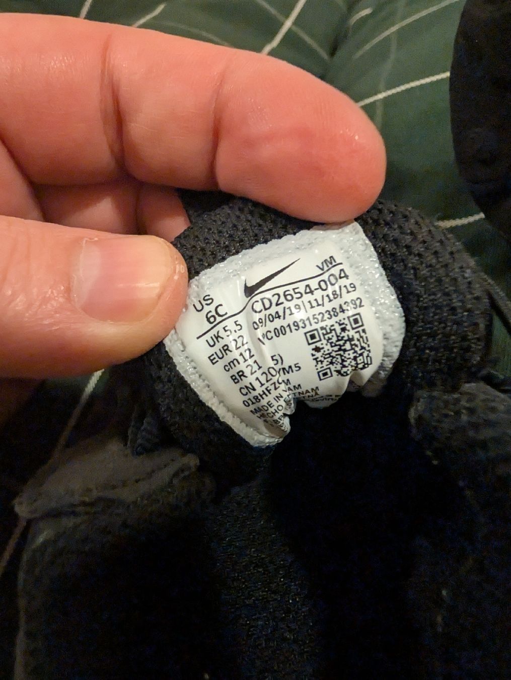 Nike Herrenschuhe: Baskets Nike Air Max 270 React Bébé - Pointure 22 - État Nic – Neu (gemäss Beschreibung) aus Daillens von cla_sj2w 1