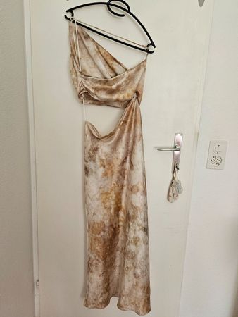 Sommerkleid/Abendkleid mit Cut-out in Weiss & Gold, Grösse S