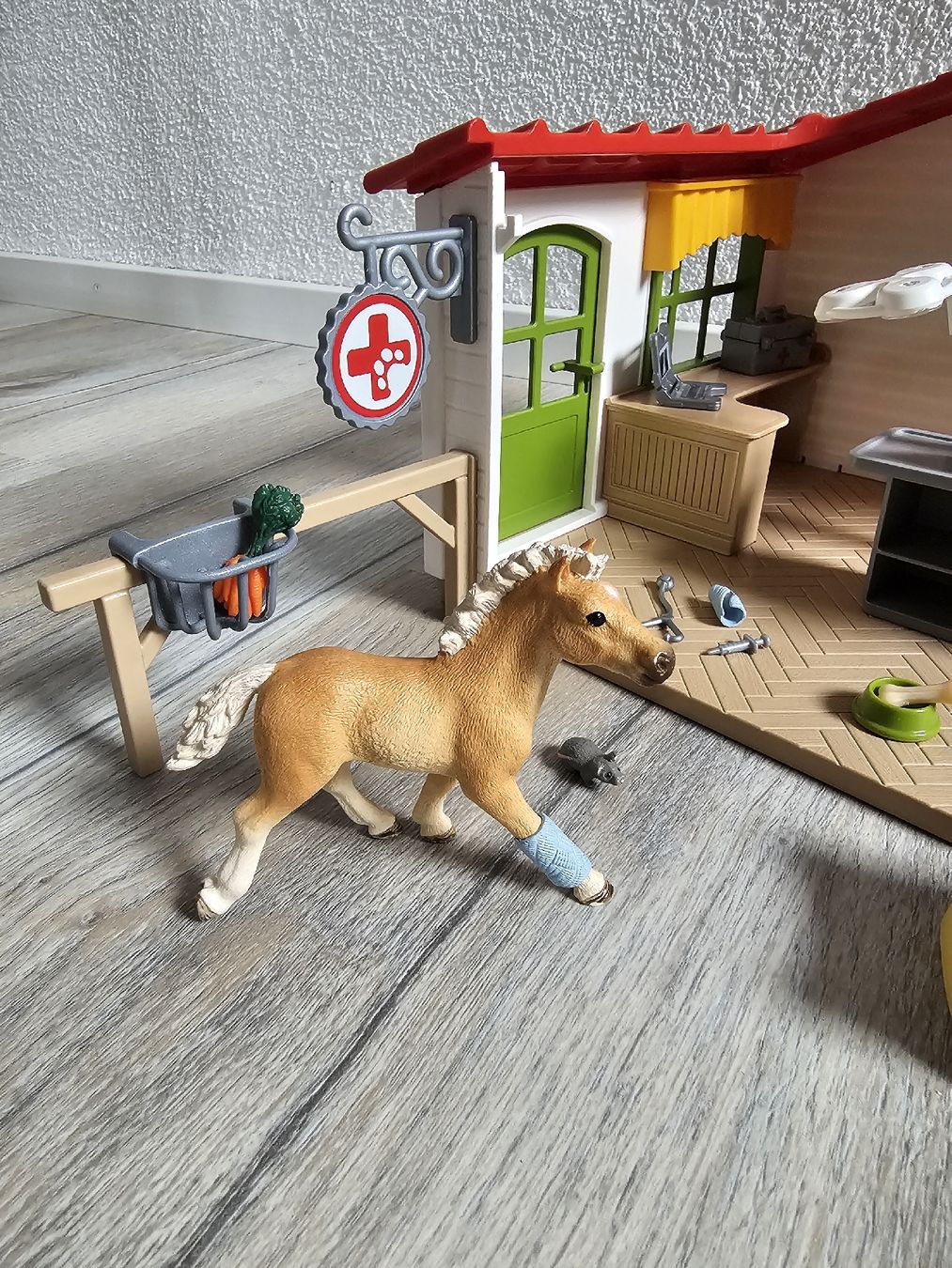 Schleich Giocattoli: Schleich Tierarztpraxis  – Usato da Bätterkinden venduto da Pescelino 3
