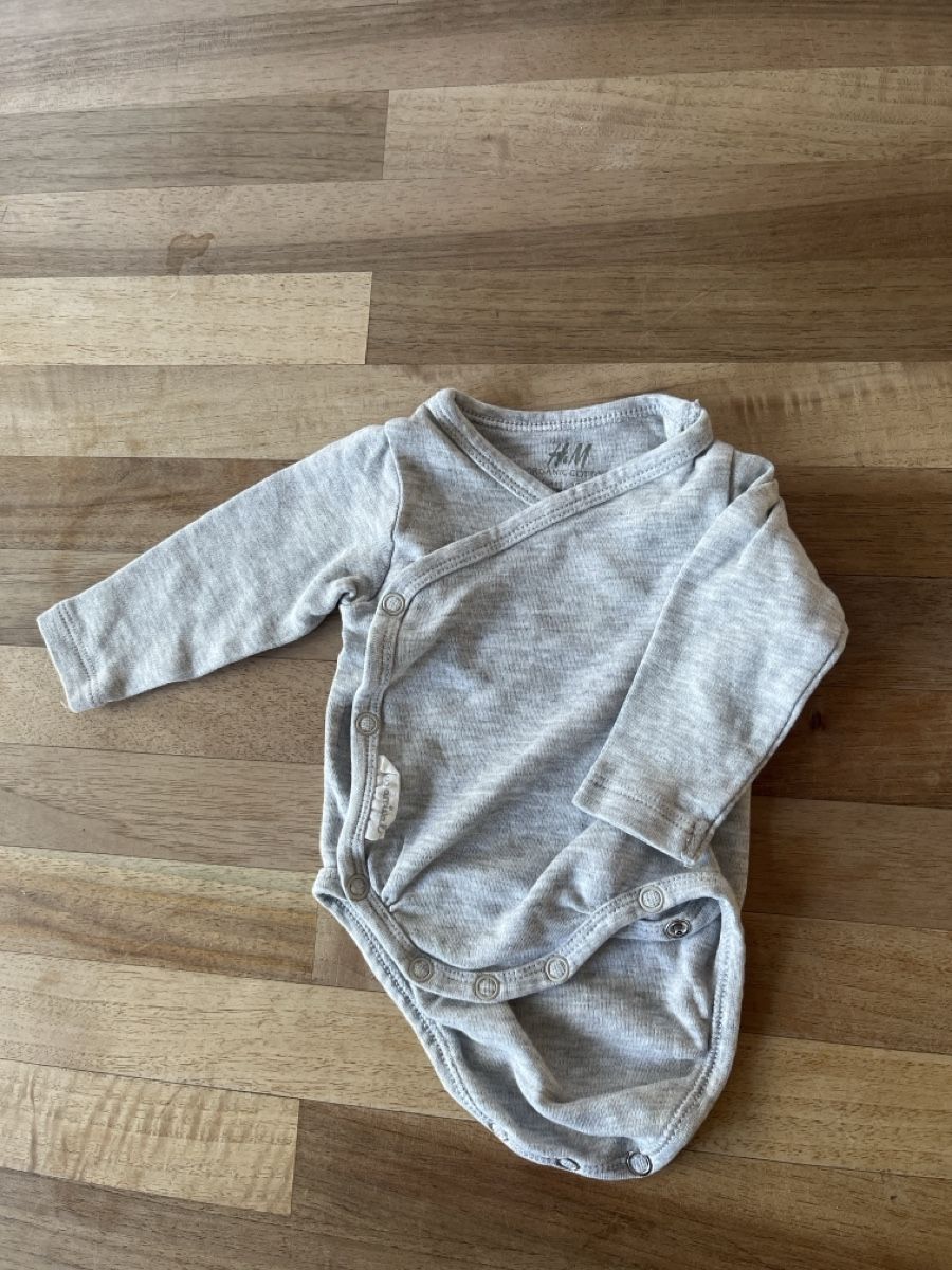 Unterwäsche: Bodies Gr. 50 Newborn Langarm, 5 Stück – Gebraucht aus Basel von HugChristine 5