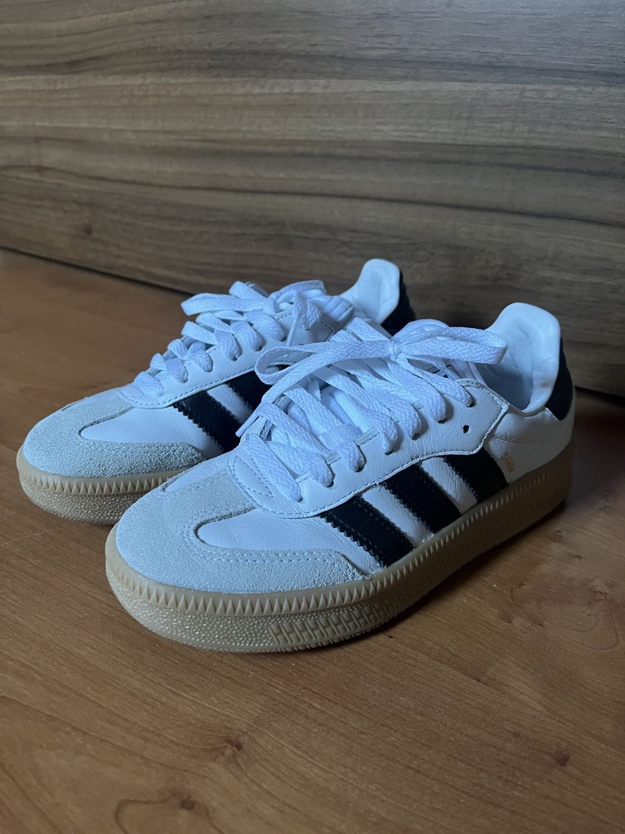 Adidas Scarpe da donna: Adidas Samba Turnschuhe Gr. 36 2/3 – Nuovo (secondo la descrizione) da Zell ZH venduto da decate 3