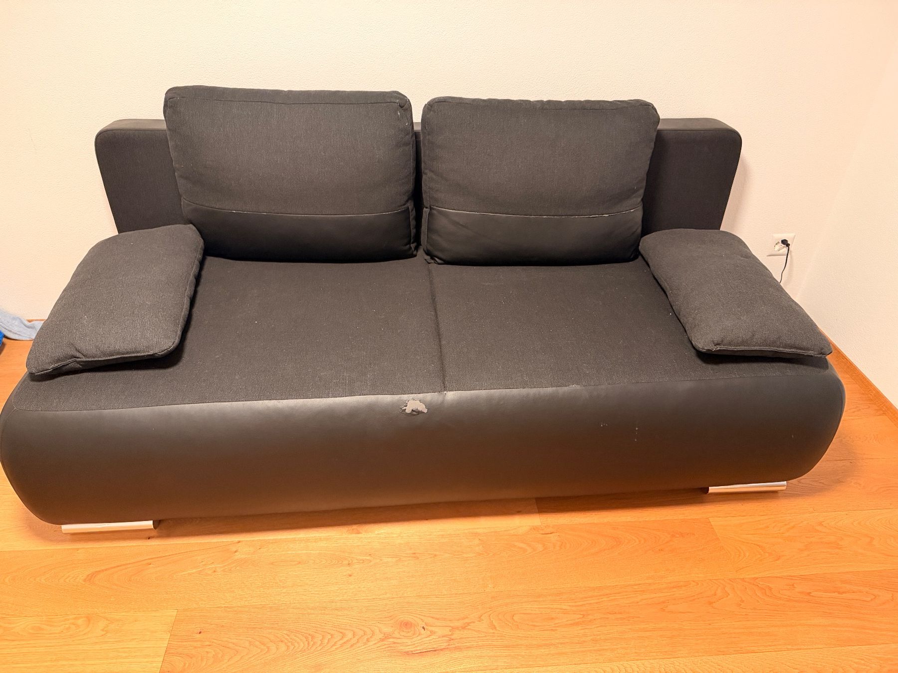 Sofas: Bett-Sofa – D'occasion à Plaffeien par dan_r8f8