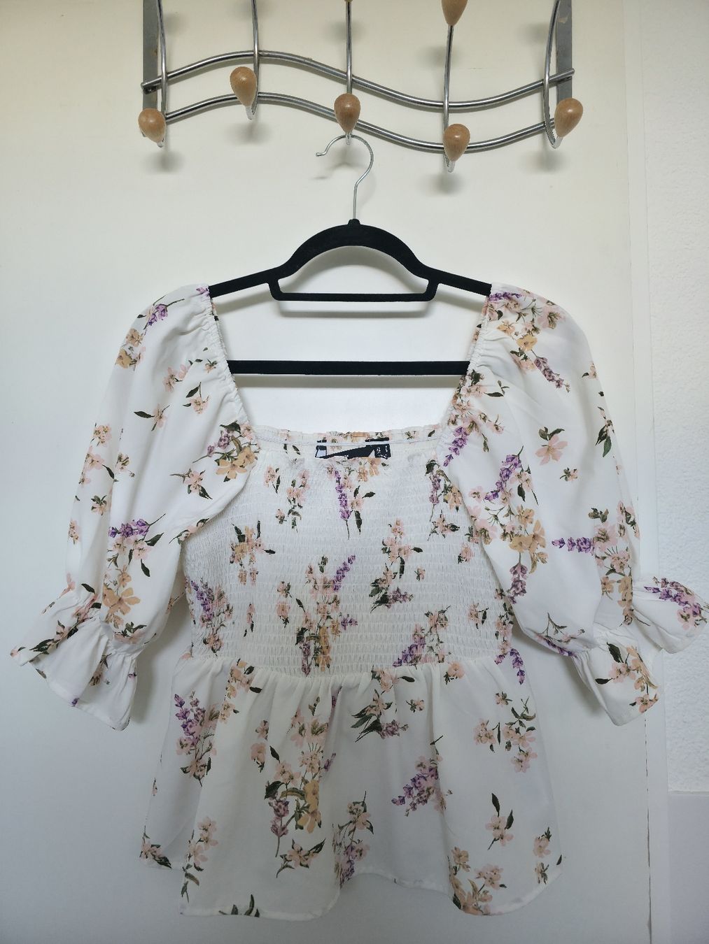 Vero Moda Camicette: Floral Top – Nuovo (secondo la descrizione) da Hombrechtikon venduto da moonwaterqueen
