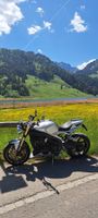 Moto Triumph Speed Triple 1050