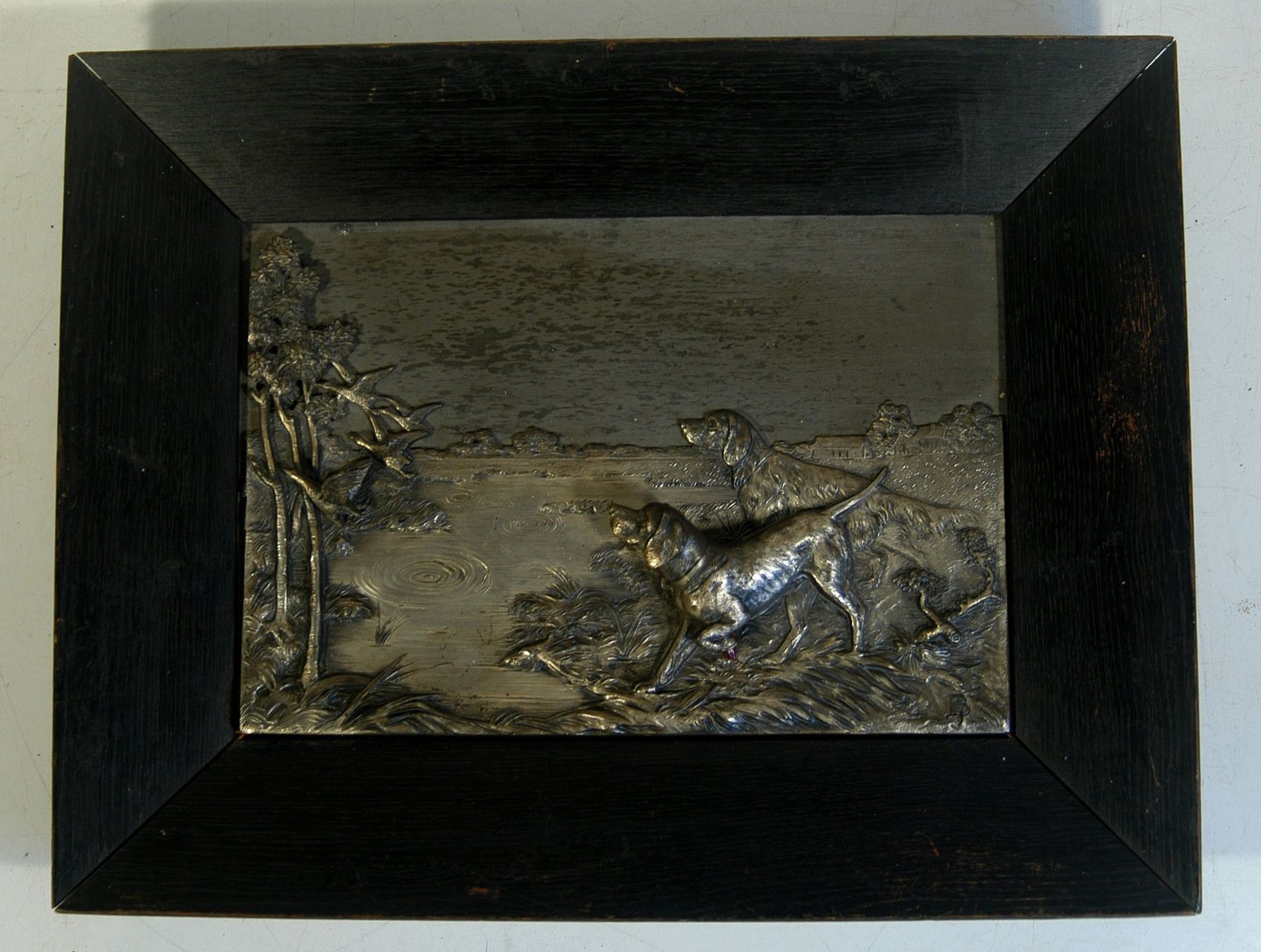 Sculture & Statue: Hunde Metall Halbrelief – Usato da Herisau venduto da Wisen