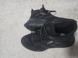 Chaussures Adidas Terrex Homme T.43 1/3