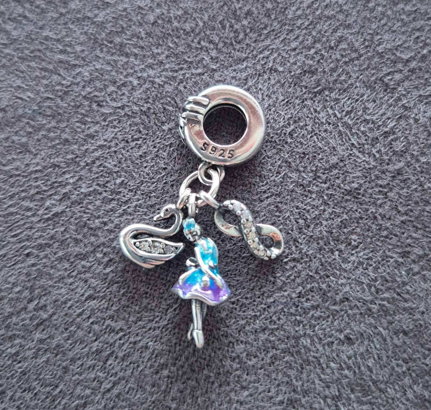 Ciondoli: Silber Charm Schwanensee +Garantie – Nuovo (secondo la descrizione) da Rotkreuz venduto da Carbone_Bijou-Shop