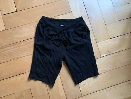 NATURALINE - Shorts schwarz XS